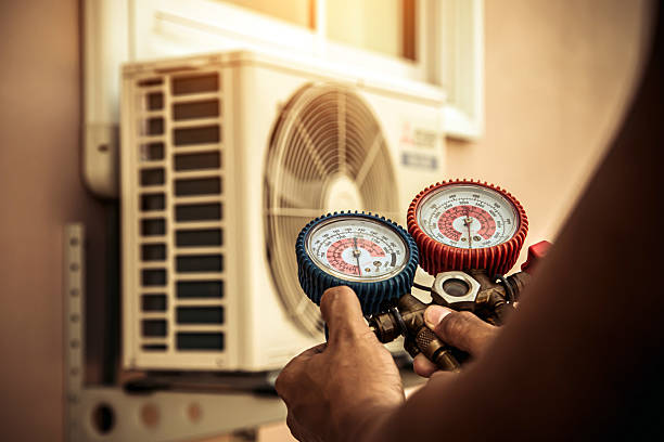 Professional Hvac technician working in Hilltown, PA